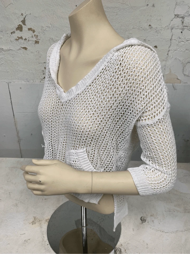 Camiseta corta Jennifer Lopez blanca de encaje de ganchillo con capucha manga 3/4 para mujer talla S Foto 3 de 4