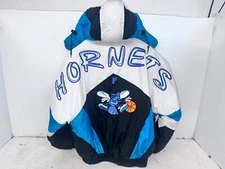 Vintage 90s NBA Charlotte Hornets Daniel Young Pro Player Men's XL Puffer Jacket