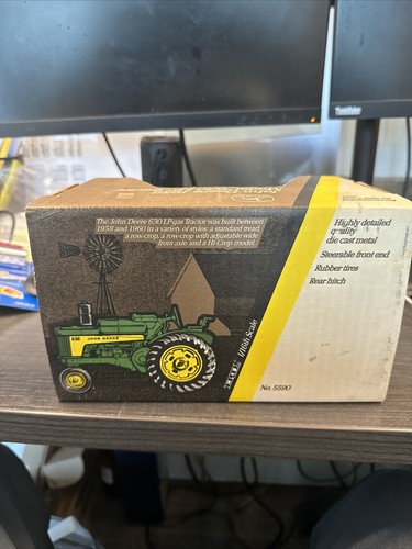 Ertl John Deere Tractor 1958 Model 630 LP 1:16 diecast metal Farm Toy MIB #5590 - Picture 7 of 8