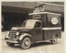 8X10 PHOTO OF MARTINS CRACKERS TRUCK - BIRMINGHAM, ALA