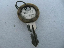 Harley Davidson Key 71583-85A #32 Touring FLT FXR Sportster Softail Dyna ?