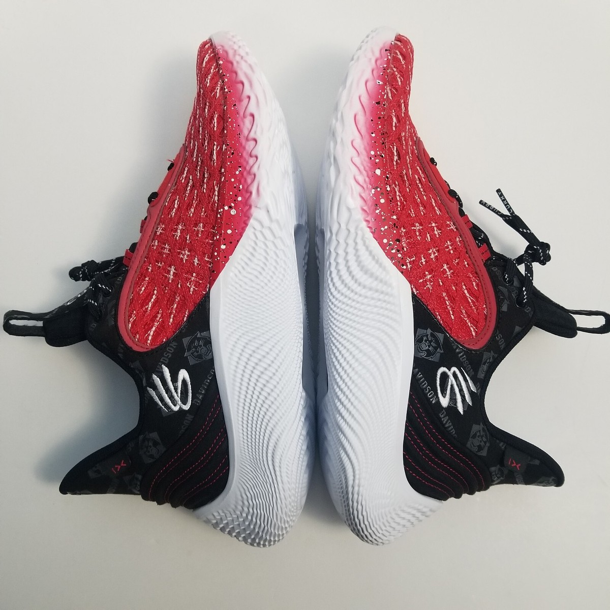 Under Armour Size 12.5 Men Steph Curry Flow 9 Davidson College Shoes 3025718-114 Under Armour Size 12.5 Men Steph Curry Flow 9 Davidson  main image 2