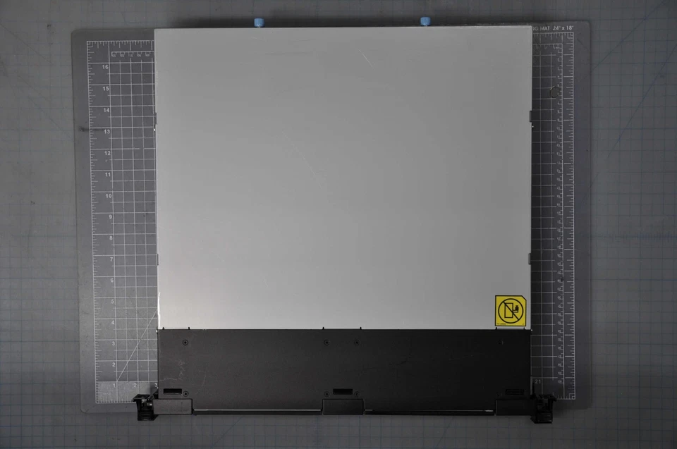 IBM 7226-1U3 1U Storage Enclosure LTO SAS Interface Grade C 46C2938 - Image 3 of 4