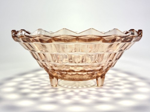 PINK DEPRESSION GLASS Indiana American Whitehall Cubist Footed Bowl ~ Vintage - Picture 4 of 7