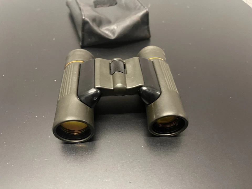 Ultra Compact Binoculars W/ Case 10x25 DCF Field 5.5 degrees 96m/1000m - Image 2 of 4