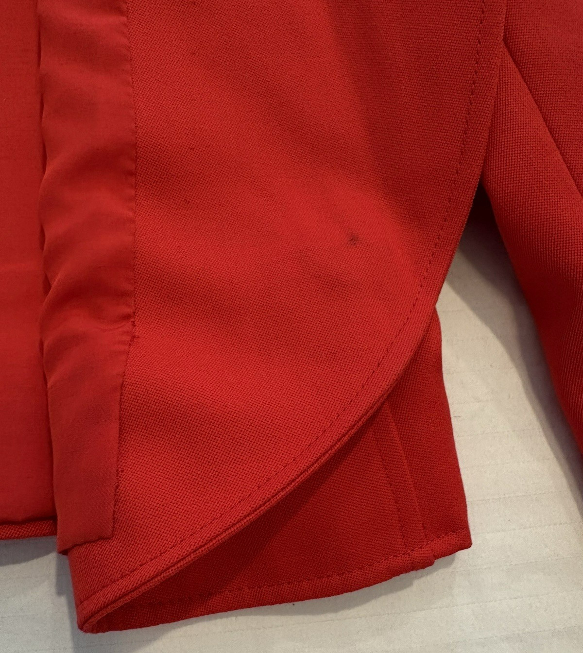 Vintage 1980s Valentino Boutique Red Cropped Jacket with Gold Tone Buttons thumbnail 23