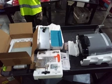 Blütezeit Chain Sliding Gate Opener 1400lb w/20W Solar panel, WiFi, Battery-Used