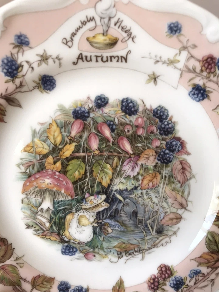 Vintage Royal Doulton Brambly Hedge Autumn Tea Trio Cup Plate Saucer  England - image 4 of 4