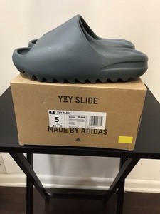 Yeezy Slide Size 5 | eBay display picture 1