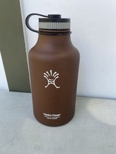 Botella de agua Hydro Flask boca ancha con tapa flexible marrón/bronce 64 oz/1,9 litros