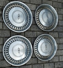 75-77 Olds Cutlass 15 Used Hubcap Raised Center Etched Logo Set Of 4