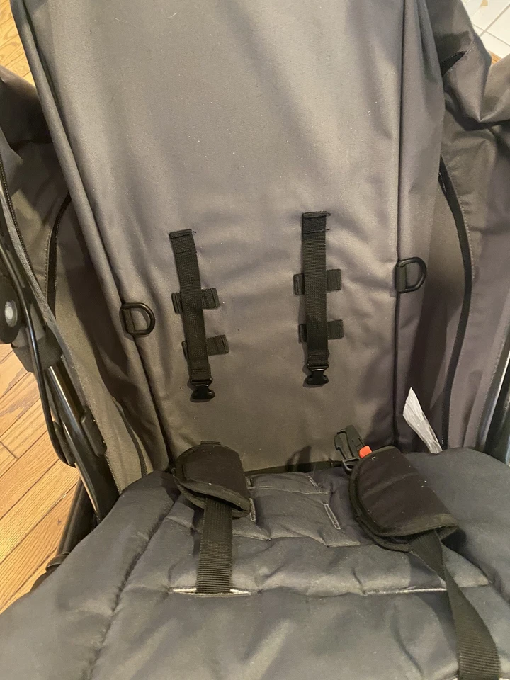 Cochecito Jogger de asiento individual Phil&teds Dash negro/carbón Foto 3 de 4