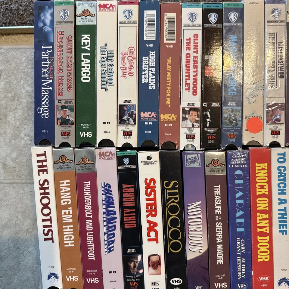 HUGE LOT of (105) VHS Clint Eastwood John Wayne Westerns MGM Warner WB Movies Foto 2 de 4