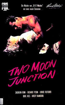 Two  Moon  Junction  *  KULT ~ ERSTAUFLAGE  *  Riesen ~ Welterfolg  *  CBS ~ Fox
