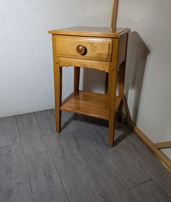 Vintage Rustic Country Shaker MCM Maple Wood End Table Nightstand