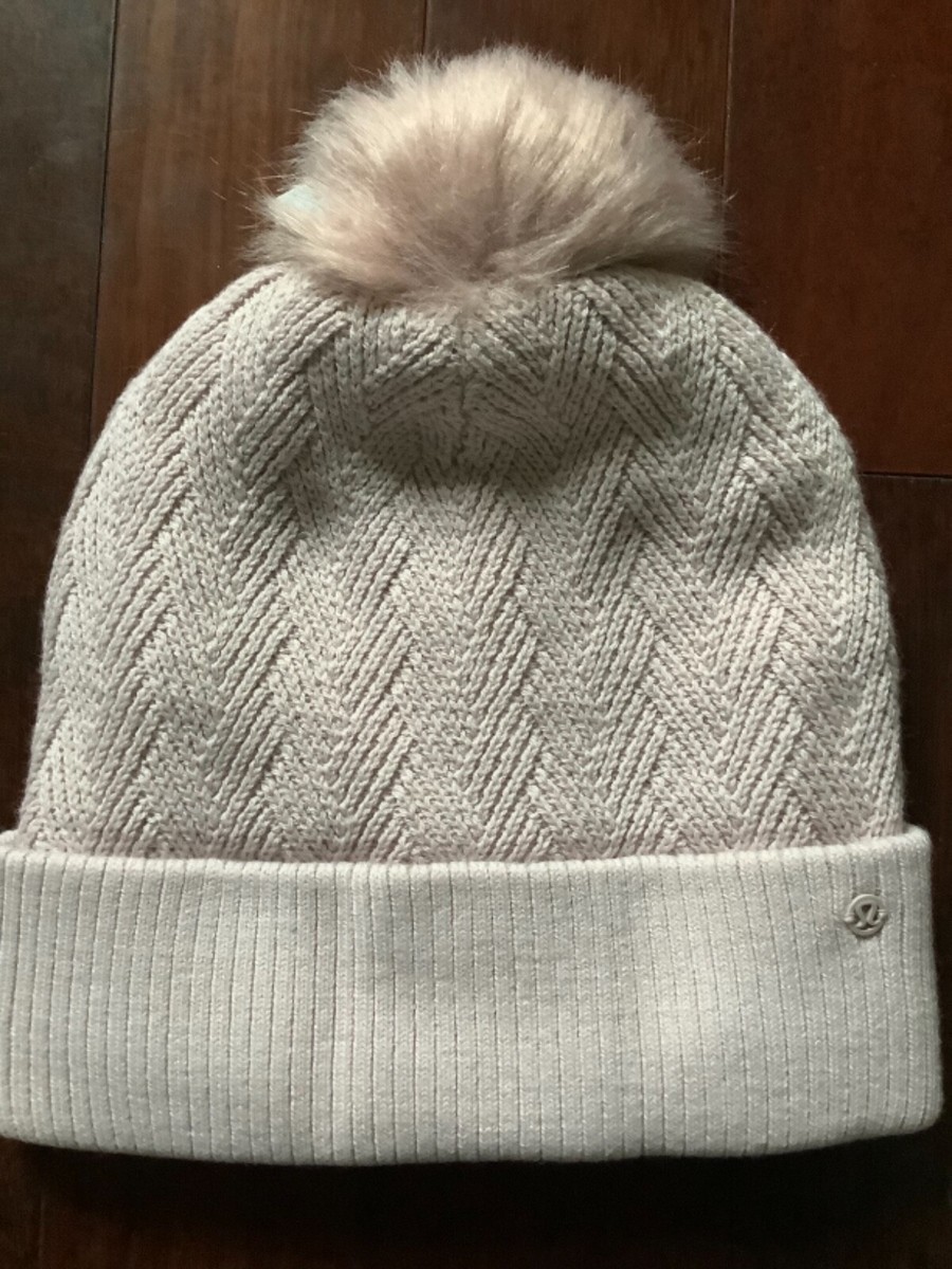 Lululemon Sherpa Weave Pom Beanie Porcelain Pink NWT One size