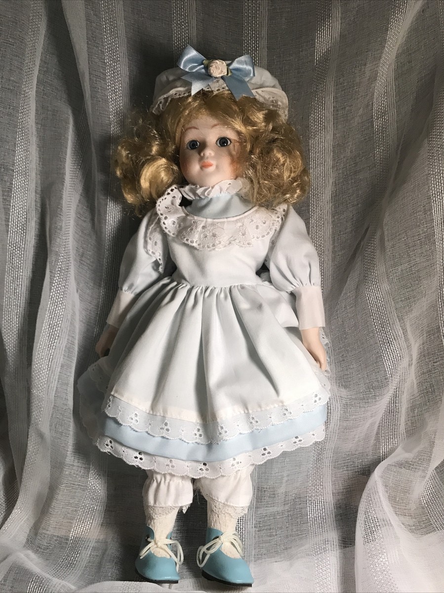 英国製Alberon Collector's Porcelain Doll ALBERON COLLECTABLE Porcelain doll, blond blue bow collectable