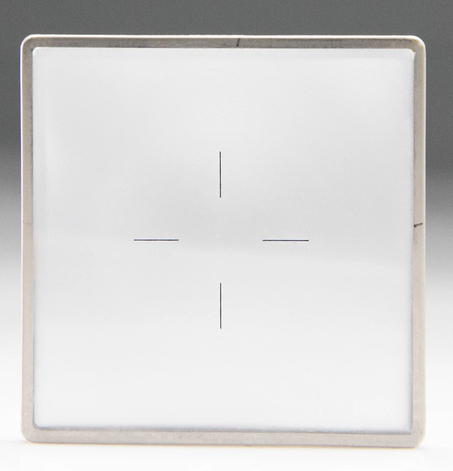 Hasselblad 42200 Focusing Screen Plain Glass Screen - Image 2 of 2