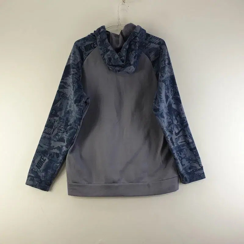 Nike Men's Swoosh Color Block Hoodie - Size L thumbnail 2