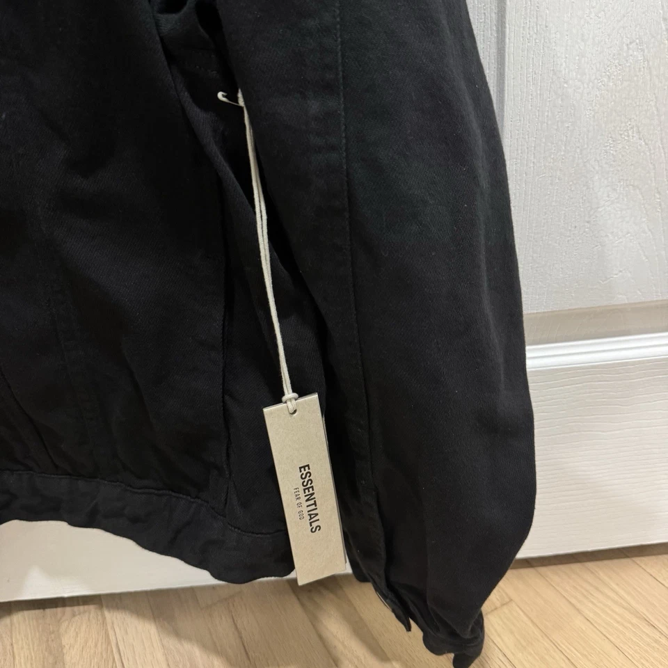 Chaqueta de mezclilla negra Fear Of God Essentials para hombre XL Foto 4 de 4