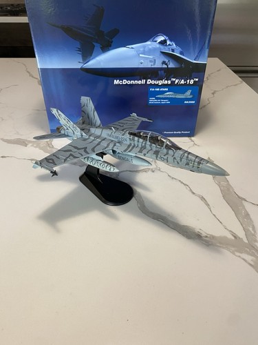 Hobby Master F/A-18D USMC Bengals
