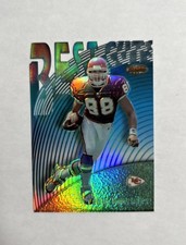 Tony Gonzalez Catches Everything but the Hobby's Attention 5