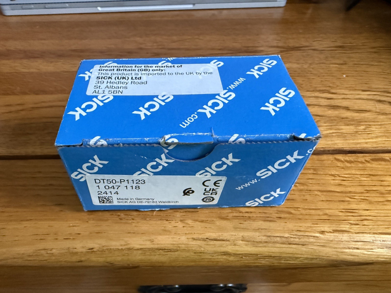 Telémetro láser SICK DT50-P1123