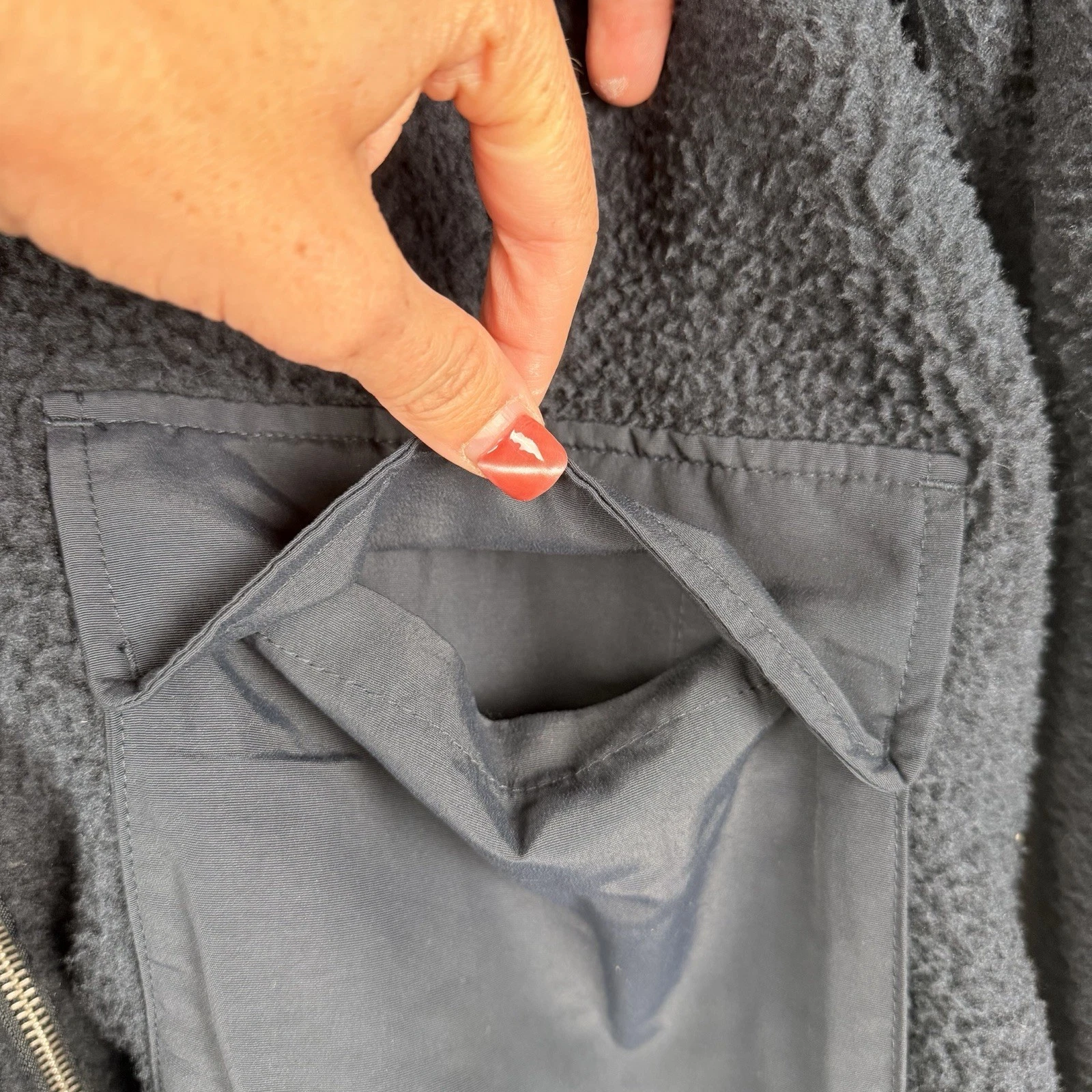 Vuori Idyllwild Sherpa Jacket Men's Size Large Navy Blue Full Zip Logo - product detail image 12