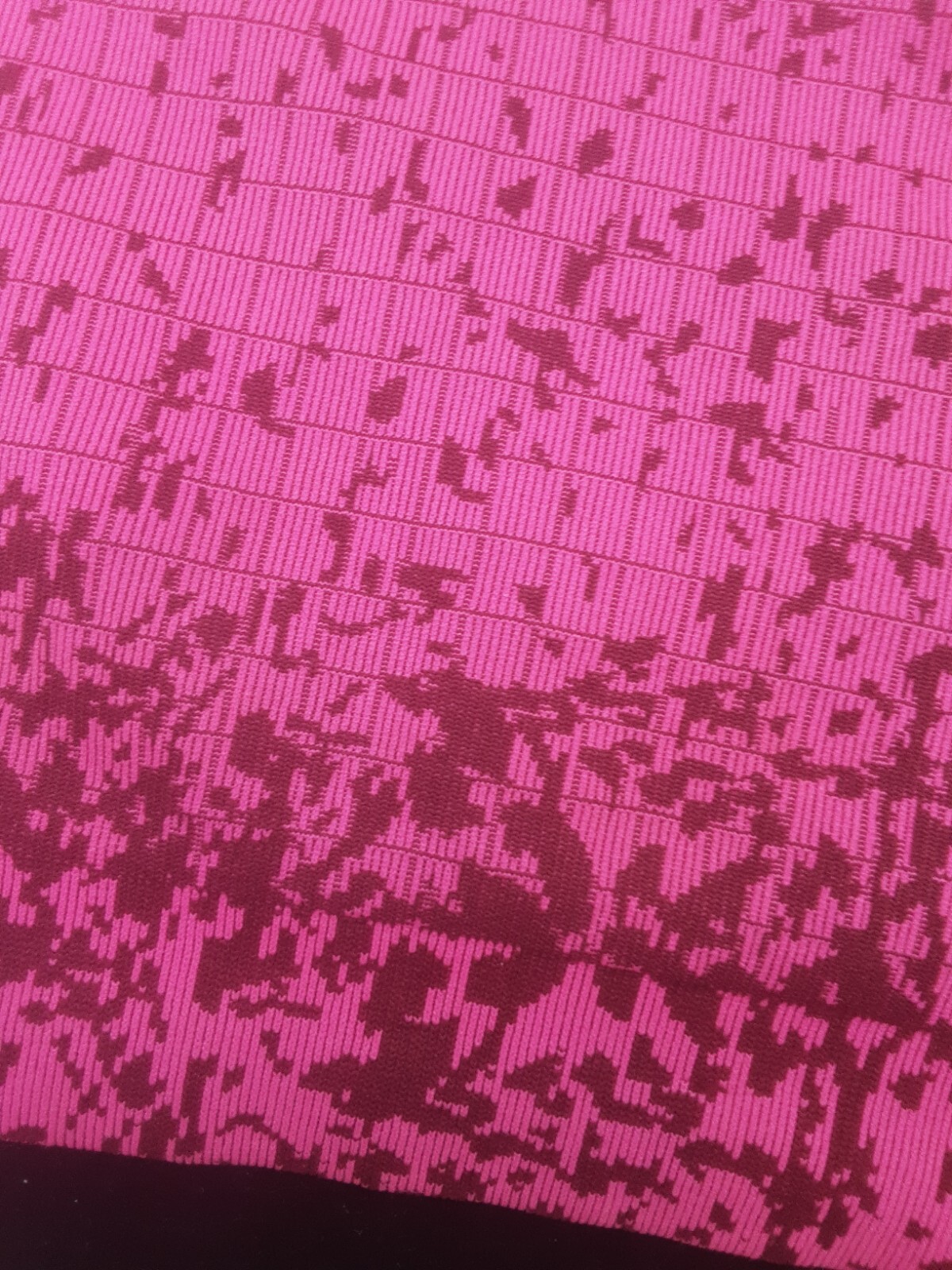 Danskin Now RN 52469 Pink Checkered Design Pullover Sports Bra Size S