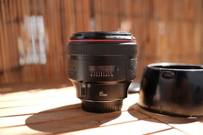   Canon EF 85mm F/1,2 L USM II - sehr gut!