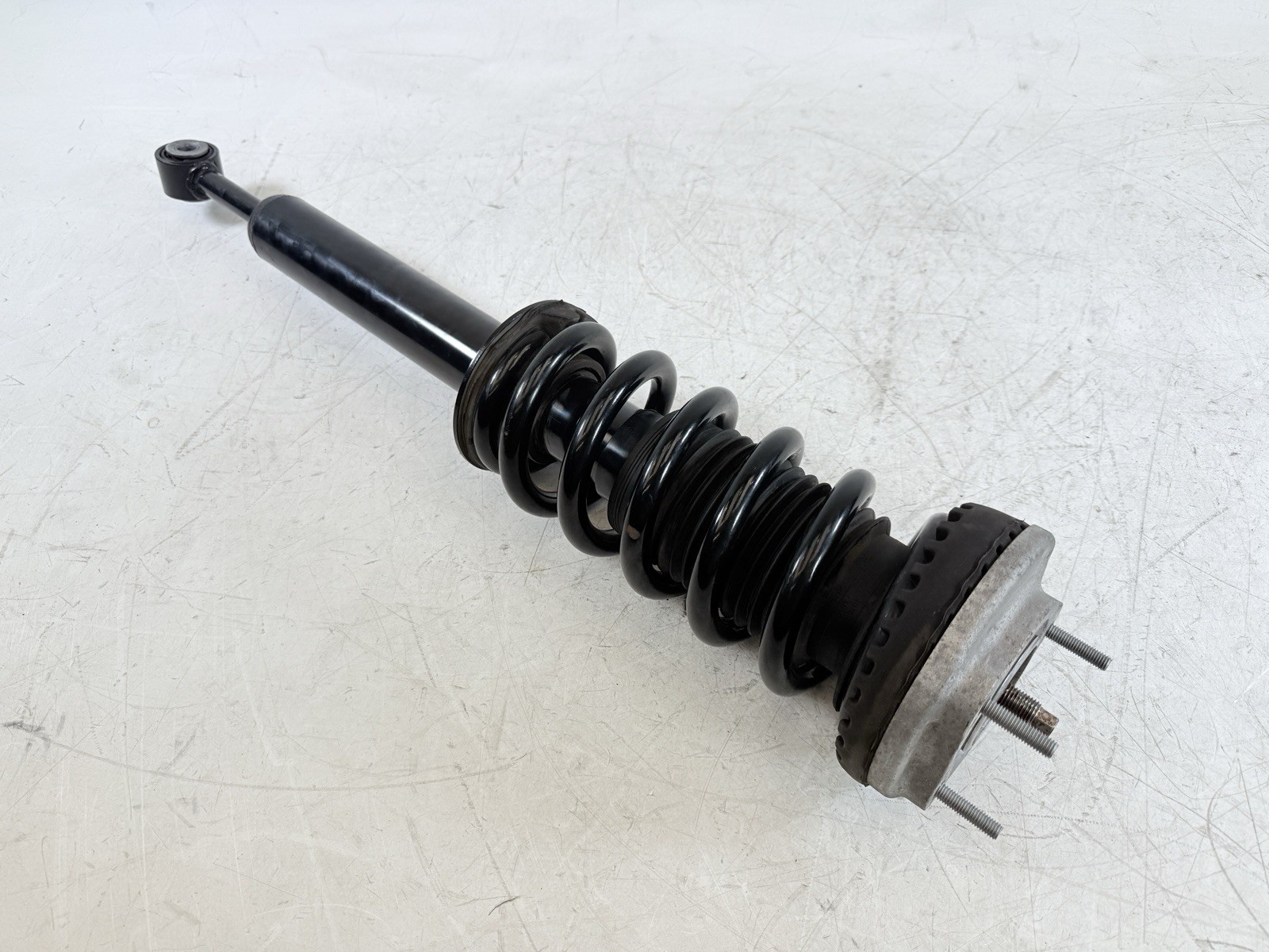 2014-2017 Maserati Ghibli Front Left or Right Shock Strut Spring 06700088960 OEM