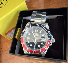 Invicta Pro Diver Men's Quartz Black Dial Red/Black Bezel Steel Watch w/Box