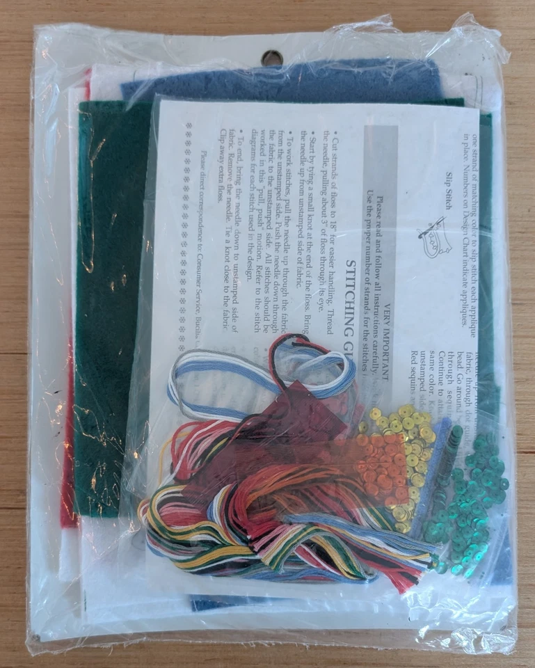 Buscilla Galeria de Pontos Kit de Meias Padrão Natal Sr. e Sra. Claus - Imagem 2 de 2