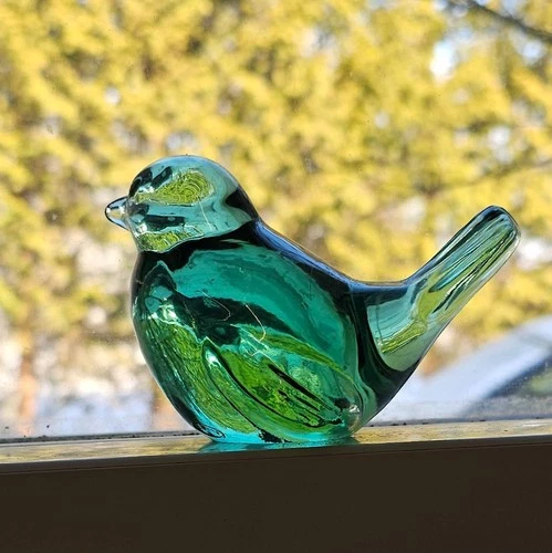 4" Fenton Stamped Emerald Green Glass Bird of Happiness Songbird