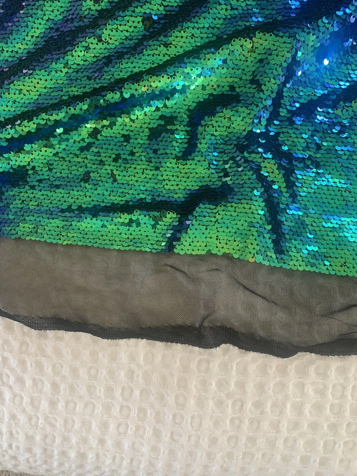 Tela de lentejuelas sirena pavo real negro verde azul 36” W x 52” L NUEVA Y PRECIOSA Foto 3 de 4