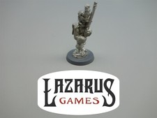 Misc Manufacturer: Metal Soldier with Rifle unpainted 