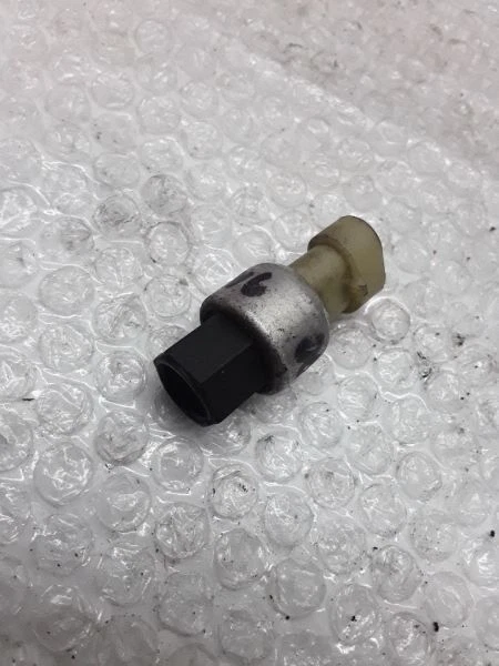 散热器冷却液温度传感器 2000 MAZDA 626 G07A61504 Z-50-1P — 第 3/3 张图片