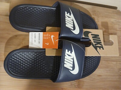 nike slides size 7