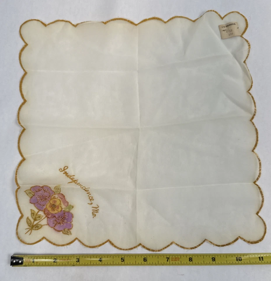 Pañuelo vintage Woolworth Tag Hankie recuerdo de viaje Independencia Missouri Foto 3 de 4