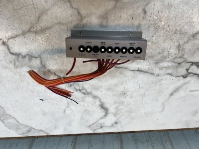 94 Chris Craft Cuddy Concept 218 Boot Sicherung Unterbrecher Schalter Panel