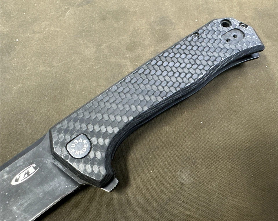 ZT Zero Tolerance Rexford (0804CF) - DLC Plain Edge Carbon Fiber Handle Knife - Image 3 of 4