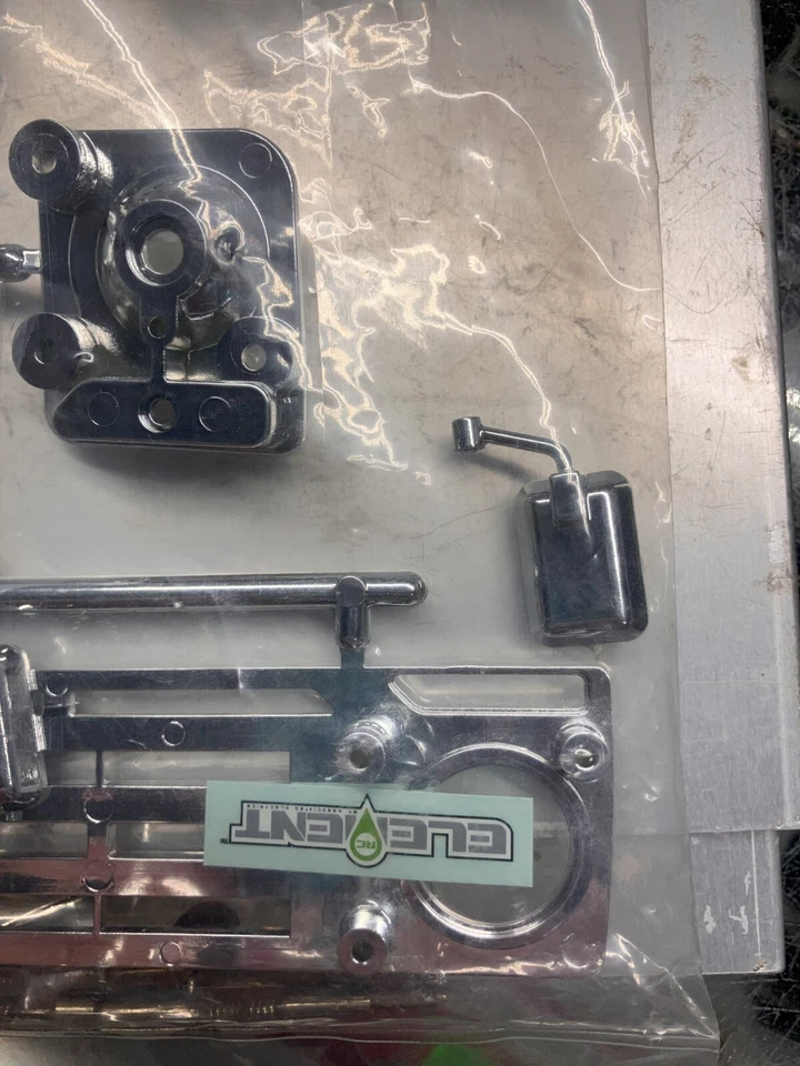 42121 Team Associated Sendero Body Clear 12.3 inches & 42124  Sendero chrome - Image 3 of 4