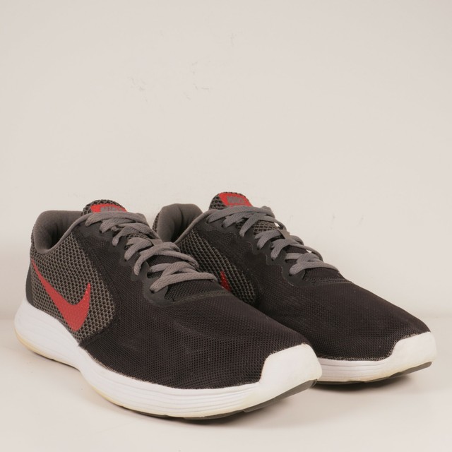 nike revolution 3 red