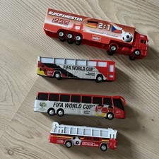Coca-Cola Und M&uuml;ller Fu&szlig;ball Busse