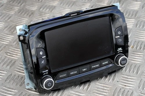 Alfa Romeo Giulietta FACELIFT navigation / DAB / head unit VP4 156104645 + code