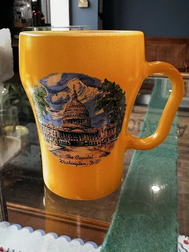 RARE! VTG Fire-King Anchor Hocking Capitol Washington DC YELLOW Coffee Soda Mug