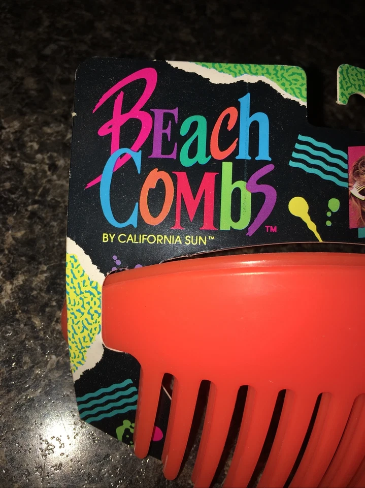 Vintage 1980’s Tzers Beach Combs Beach Orange Hair Combs New - Image 3 of 4