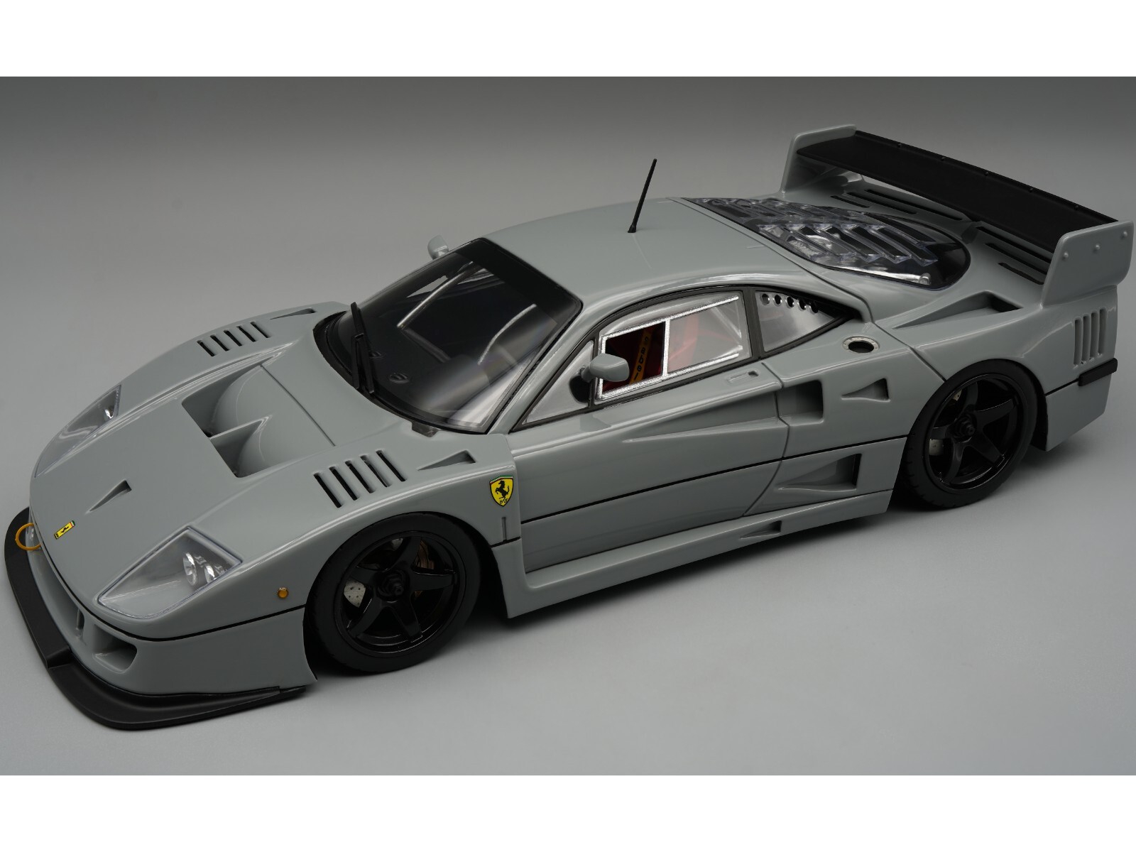FERRARI F40 LM GRAY ВЕРСИЯ ДЛЯ ПЕЧАТИ 1996 ГОДА МОДЕЛЬ 118 ОТ TECNOMODEL TM18-286 M 54390₽