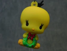 WB Christmas NEW * Tweety Bird Clip * Blind Bag Looney Tunes Monogram Key Chain