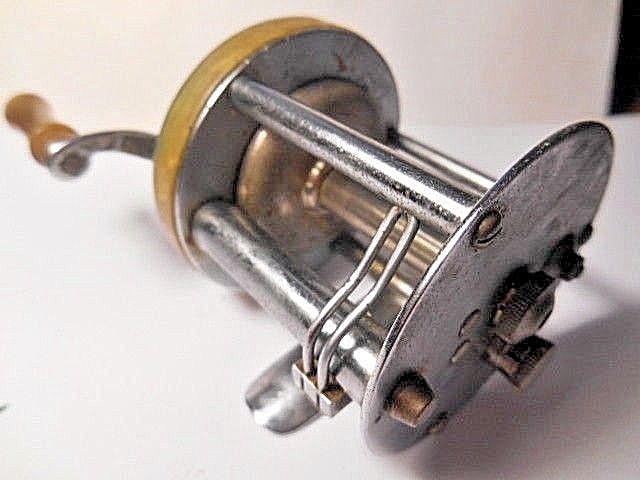 VINTAGE SHAKESPEARE TRIUMPH 1958 MODEL GE FISHING REEL | eBay VINTAGE SHAKESPEARE TRIUMPH 1958 MODEL GE FISHING REEL | eBay